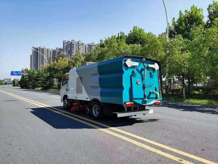 國六東風小多利卡洗掃車 -程力洗掃車廠家