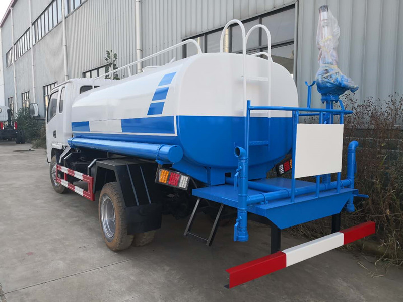 二手五噸灑水車